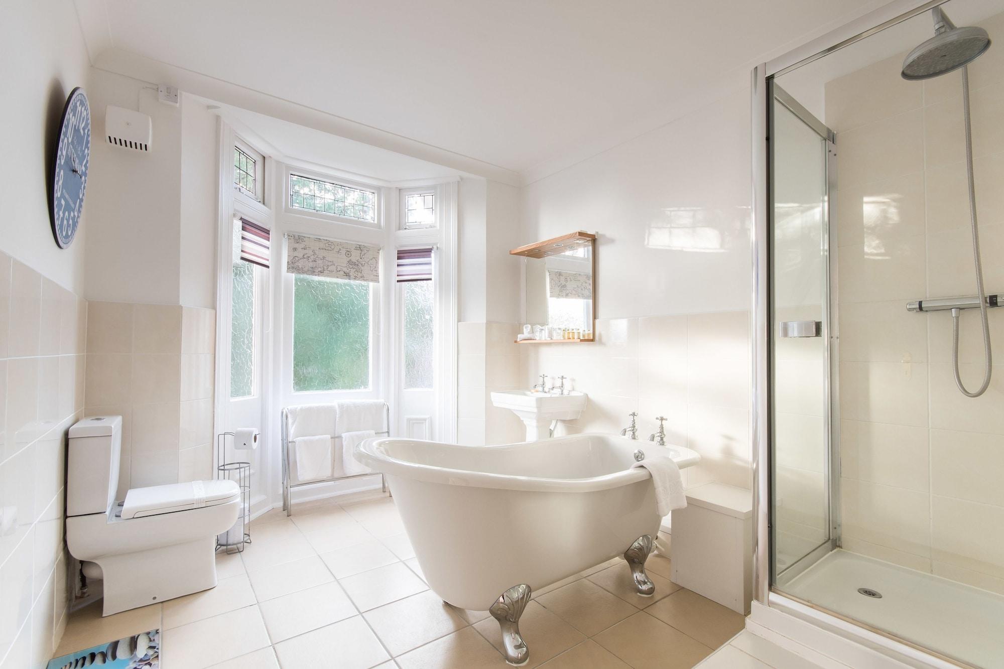 Grovefield Manor Hotel Poole Bagian luar foto