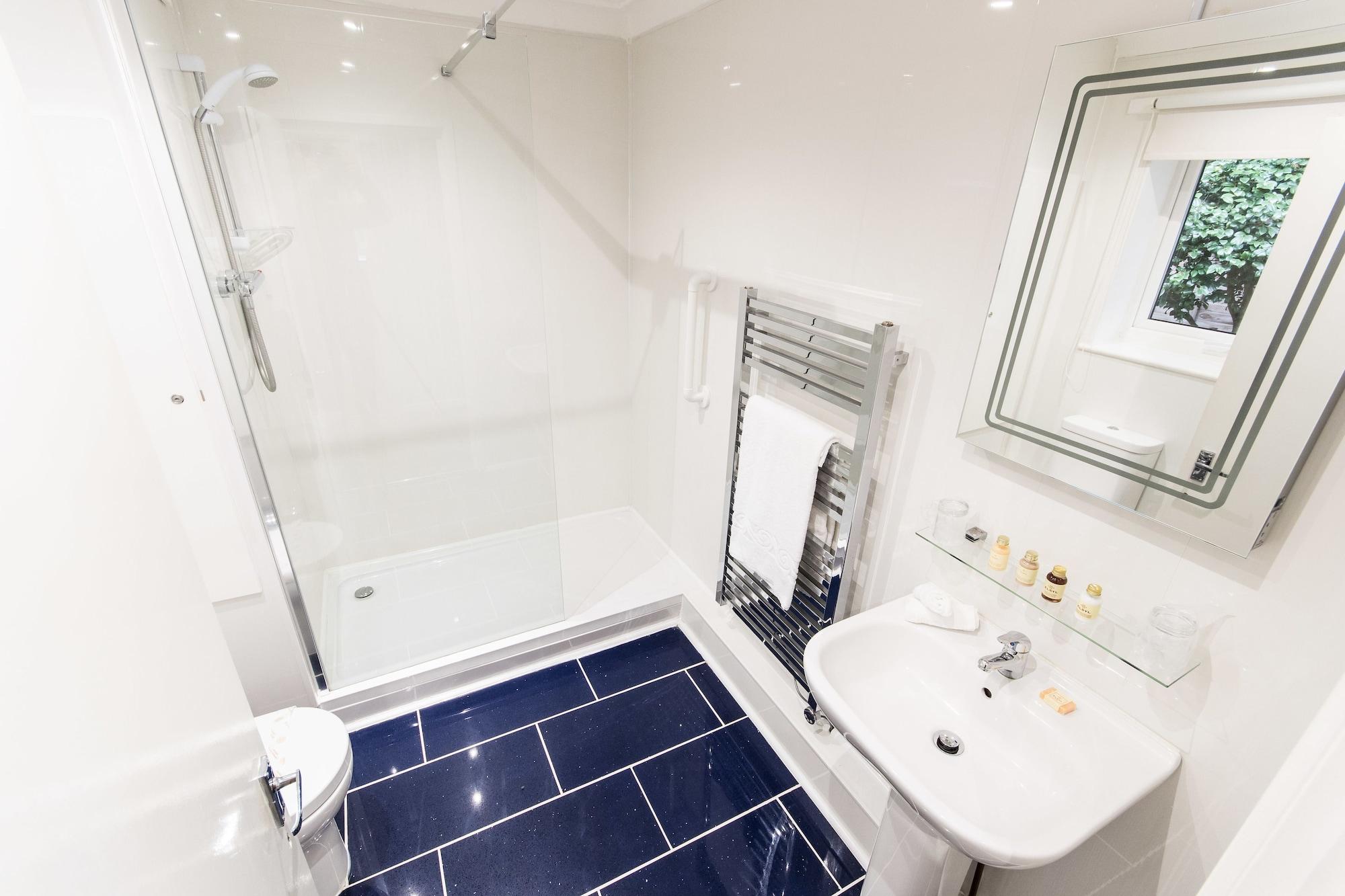 Grovefield Manor Hotel Poole Bagian luar foto