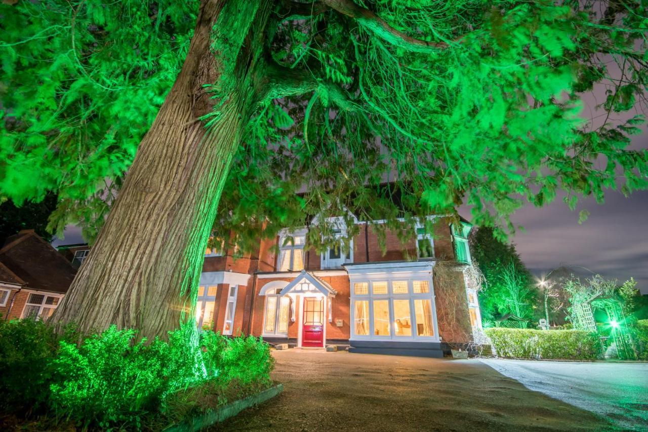 Grovefield Manor Hotel Poole Bagian luar foto