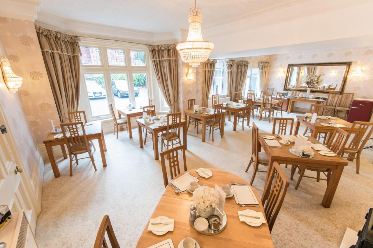 Grovefield Manor Hotel Poole Bagian luar foto