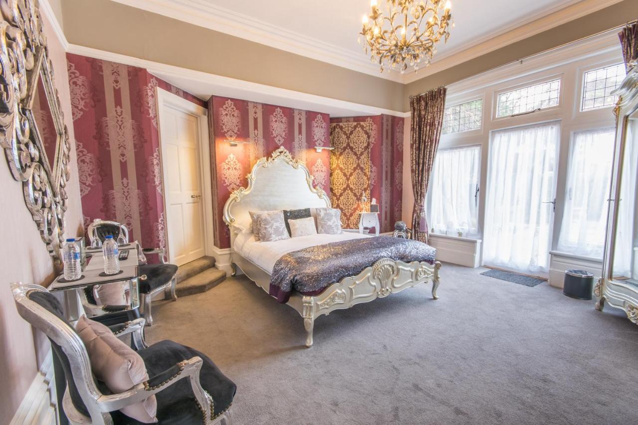 Grovefield Manor Hotel Poole Bagian luar foto